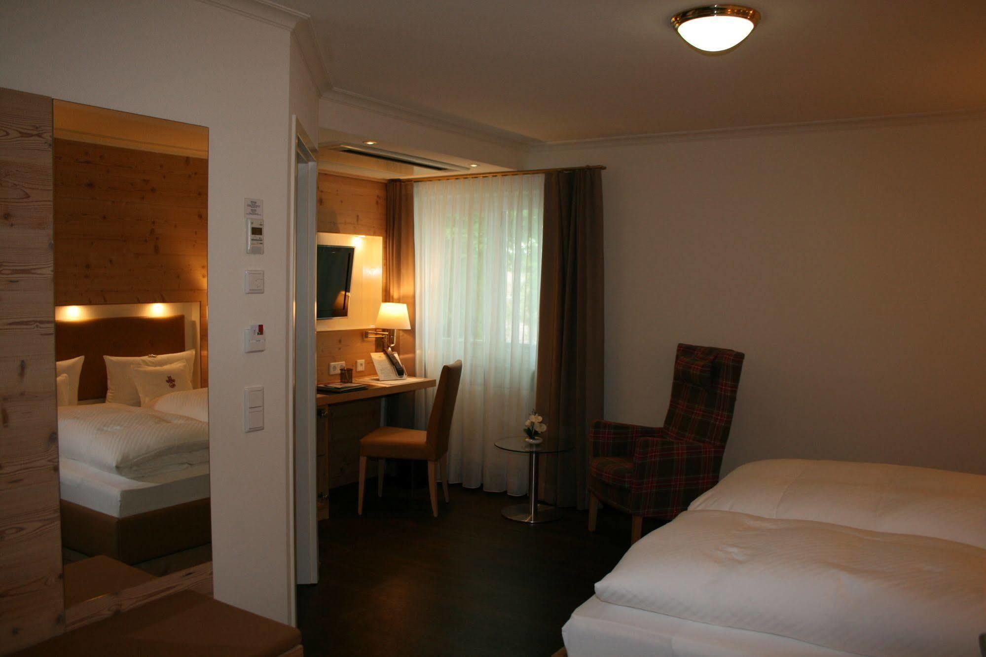 Ringhotel Winzerhof Rauenberg  Bagian luar foto